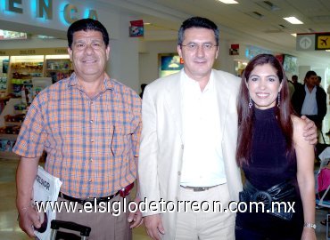 30062007
Filiberto López y Federico Rivas llegaron del DF, los recibió Ana Sofía García Camil.