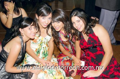 Veyra Velázquez, Paola García, Gaby Hana y Melissa Galindo.