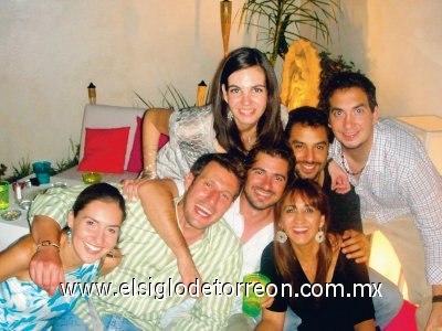 Ileana de Calderón, Pedro Valdés, Susy Estrada, Beto Ruiz, Alejandro Tavera, Laura Luévanos y Carlos Velázquez.