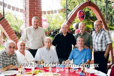 Héctor Ude, Roberto Colores, Rafael de la Parra, Silverado Martínez, Adolfo Franco, Alfredo Ramírez, Pedro Cristiani y Manolo Miñarro.