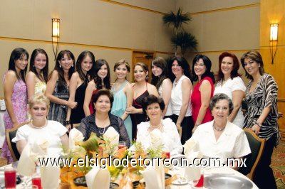 Jossie Barocio, Ana Cruz, Sara Quintanilla, Sara Cruz, Ana Sofía Pérez, Paty Pérez, Paty López, Gaby Rodríguez, Gaby, Sofía y Josefina Pérez, María Luisa Berrueto de Pérez, Guadalupe Gómez, Sara y Josefina Hernández y Laura M. de Martínez.