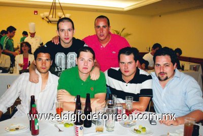 Fernando Valenzuela, Miguel Soler, Mauricio Ramón, Carlos Madero, Gabriel y Patricio Zermeño.