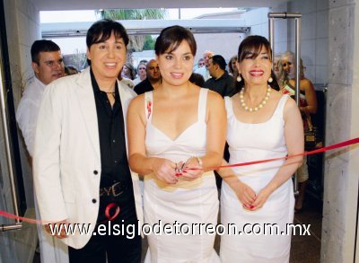 Nuevo salón de belleza & spa
Manuel saucedo, Leticia Ibarra y Leticia Saucedo.