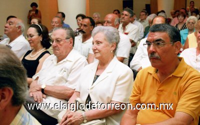 Enrique Luengo Macias, Elena González de Luengo y Alfredo Rojas Hernández.