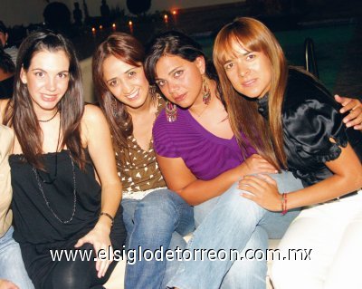 Susana Estrada, Laura Luévanos, Loretta Zablah y Alejandra Villalobos