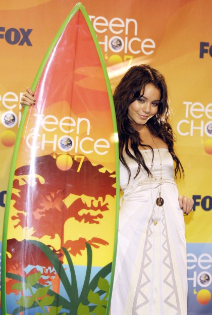 La Revelación Femenina, fue para la integrante de High School Musical, Vanessa Hudgens.