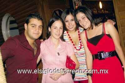 Roberto Porras, Marijose Sesma, Estefanía Pompa y Angie Bujaidar.