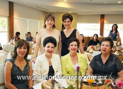 Laura S. de Sirgo, Gabriela S. de Castillón, Cristina S. de Fernández, Magdalena S. de Dueñes, Maribel S. de Morales y Teté Sirgo de Ruenes.