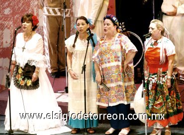 28092007
El Coro de la Familia interpretó canciones de 22 lugares del mundo. (Fotografías de Érick Sotomayor)