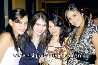 Karen Ramírez, Ana Lucia Valenzuela, Brenda Enríquez y Cristina Chaul.