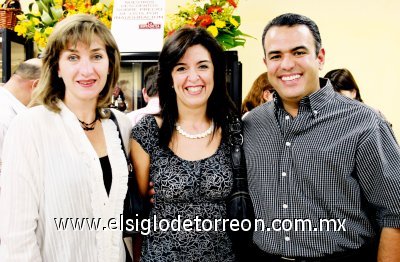 Samia Olivier de Salazar, Cristina Fernández de Díaz y Abelardo Díaz.