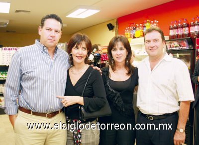 Antonio Dueñes, Connie de Dueñes, Ana Laura de Treviño y Ángel Treviño Botti.