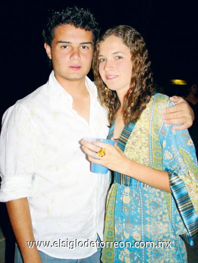 Gerardo Madinaveitia y Ana Tere Berlanga.