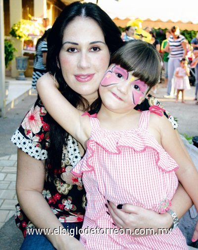 Liliana Rodríguez y Romina Russek.