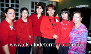 08112007
Charo, Margarita, Lupita, Martha, Juanis y Mayela.