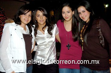 12112007
Sandra Duarte, Karla Lugo, Sofi Saborit y Ana Cecy Lara.