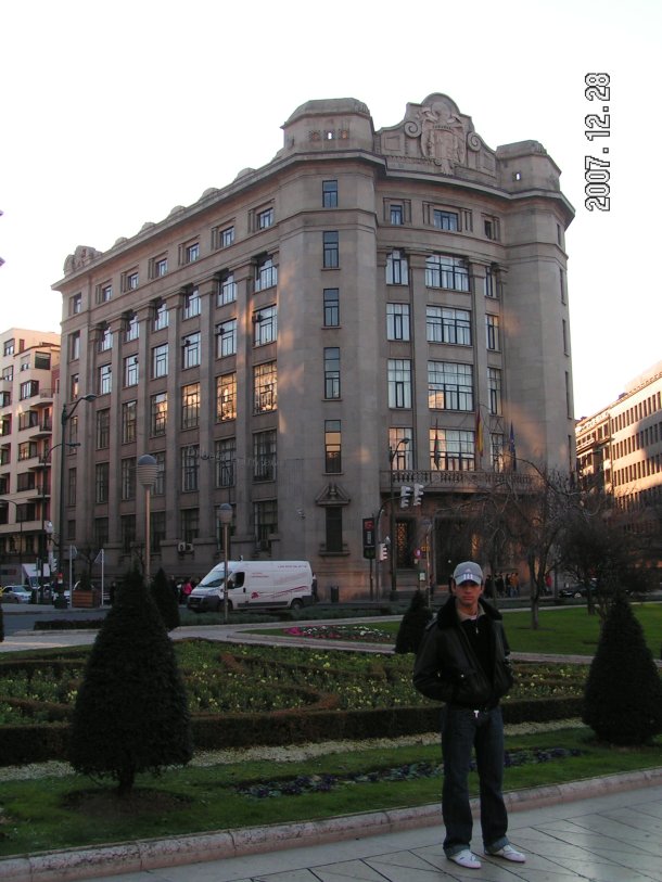 Alan Yannik Chacón Gutiérrez en su reciente visita a Bilbao, España donde pasó las fiestas decembrinas en compañía de sus padres.