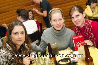 Rosé Murra, Marianna de la Garza y Mayra García.