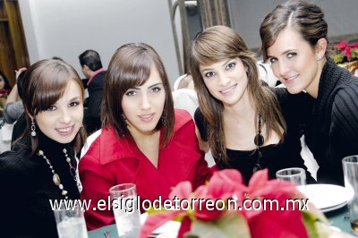 Mariana Algara, Rosario Salas, Fernanda García y Lucia Sáenz.