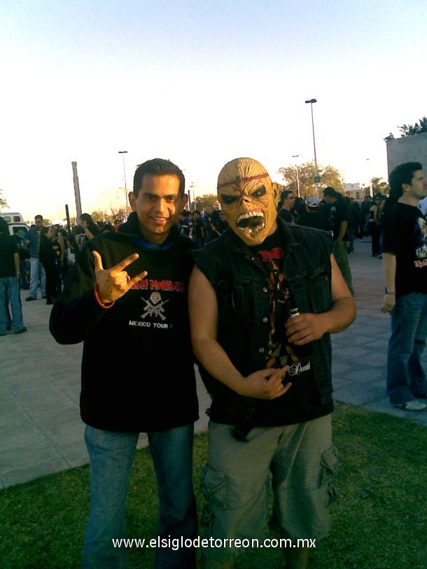 Jorge de Ávila, captado el dia 21 de febrero en la ciudad de guadalajara, momentos antes del concierto  de Iron Maiden