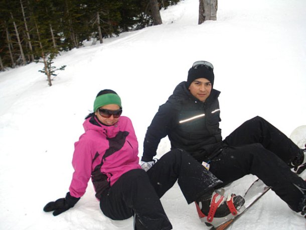 Pamela Castaneda Orduna y Roberto LLorens en la ciudad de Calgary, Canada disfrutando de la nieve el pasado febrero