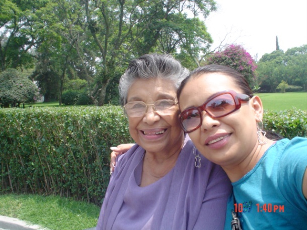 doris y chelito lee en museo de dolores olmedo en d.f. julio 2007