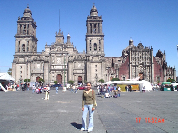 Mayelita Lee en México DF. Zócalo, julio 2007