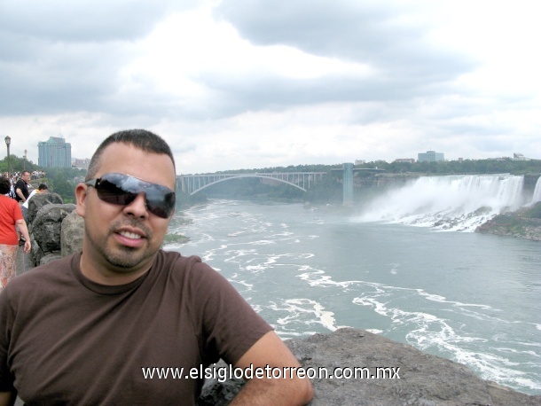 Fernando Carrillo en Niagara, Canada en JUlio del 2006.