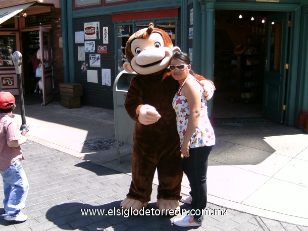 Janeth Rojas en los Estudios Universal de Hollywood California. Agosto.