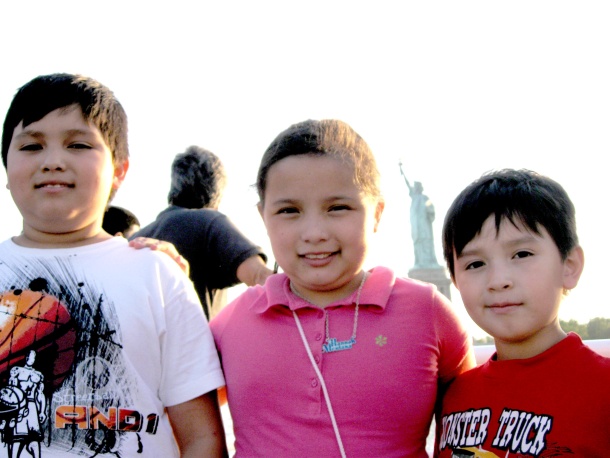 José, Maggie y Memito Castro Ramos de vacaciones en New York, USA el pasado julio del 2008.