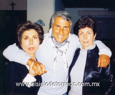 Mayra Camil de Müggenbur, Jaime Camil Garza e Io Camil de García.