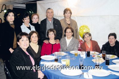 Irma de Acuña, Olga de Echávez, Guille de Madero, Bertha Madero, Mary de Sada, Conchis de Garza, Martha Irene de Dávila, Angélica de Leal, Georgina de Mena y Rosita de Pérez.