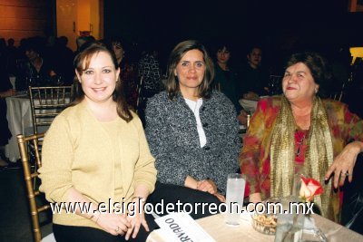 Myrna Mafud Kaim, Elena de la Mora de Martínez y Lupita de la Mora.