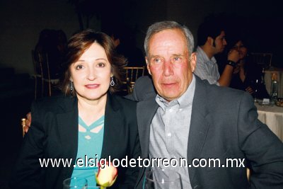 Tere y Eduardo Herrera.