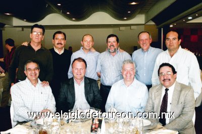 Sembradores Laguna; Feliz Giacomán, Federico Sáenz, Leopoldo Sotolujan, Jorge Cepeda, Cesar Madero, Miguel Wong-Sánchez, Carlos Villarreal, José Borbolla, Alberto Martínez y Eduardo Garza.