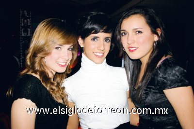 María Isabel Montaña, Cristy Belausteguigoitia y Laura Sánchez.