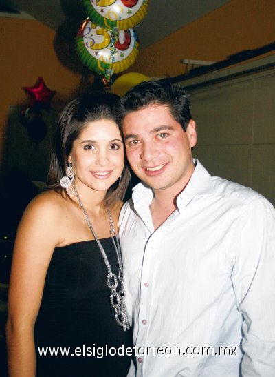 Cumple 30 años
Luz María Herrera de Nahle y Héctor Hugo Nahle Romero.