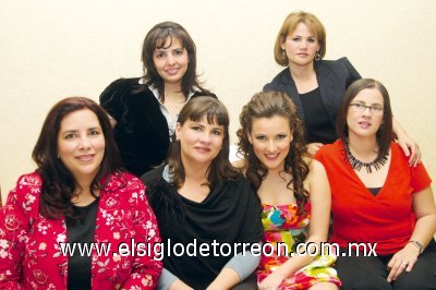 Claudia Sarraf, Sandra Sarraf de Farías, Ivonne Maycotte de Ramírez, Ivette Maycotte de Rodríguez y Pily Torres de Maycotte.