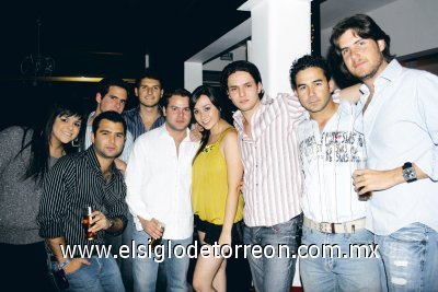 Valeria Berlanga, Abraham Iza, Diego Fernández, Daniel Treviño, Antonio Villalobos, Maru López, Manuel Juan Marcos, Pedro Fernández y Andrés Treviño.