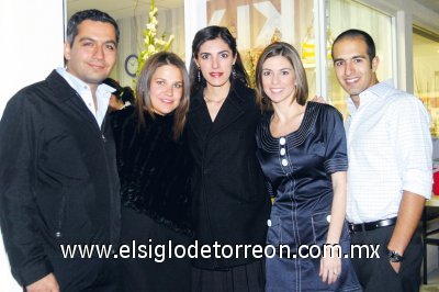 Rogelio Barrios, Gabriela de Barrios, Cecy de Villarreal, Loris Jobi de Giacomán y Félix Giacomán.