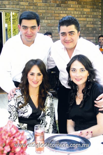 Nessim Issa, Jorge Fahur, Nancy Perella y Maricarmen Rodríguez.