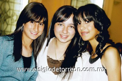 Daniela Elósegui, Andrea Garza y Ale Ruiz.