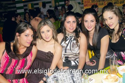 Beatriz Arenal, Ana Karla Cuellar, Mayela de la Garza, Tenssy Meléndez y Ana Laura Viesca.