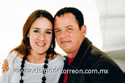 Susana Beltrán del Río de Issa y Juan Carlos Issa Gándara.