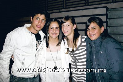 David, Gene, Bárbara y Ana Lety.