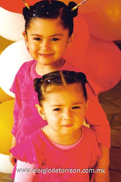 Isabella y Daniela Anaya.