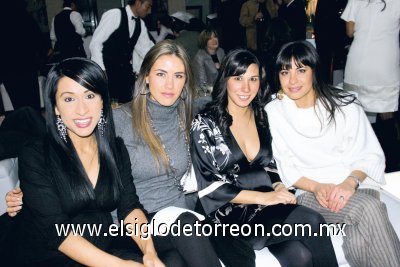 Lydia Solís de Castro, Ana Máynez de González, Elena Siller de Lambrou e Isabel Máynez de Sordo.