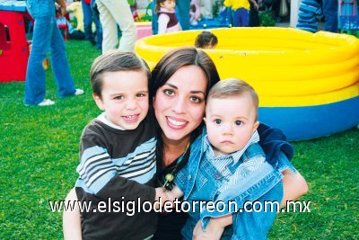 Luis, Ana Tere y Daniel García.