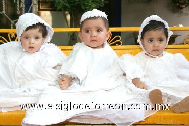 06042008
Los pequeños, José Arturo, Pamela y Milagros, de tan sólo once meses de edad