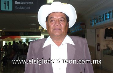 25042008
Jesús Gaytán viajó a la Ciudad de México